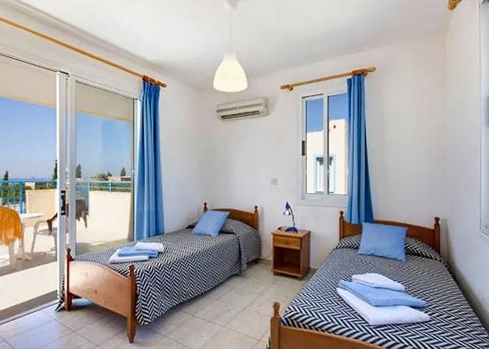 Philippos - 3 *