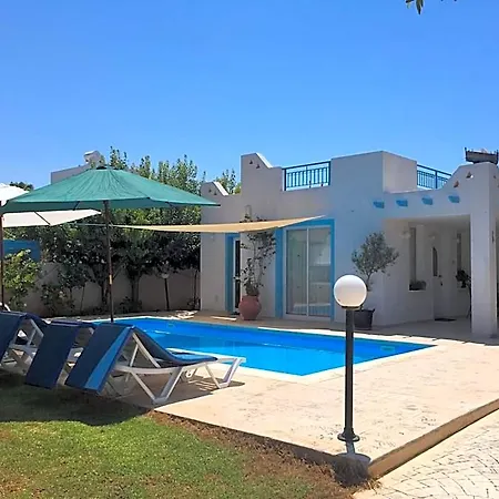 Villa Philippos - 3 *
