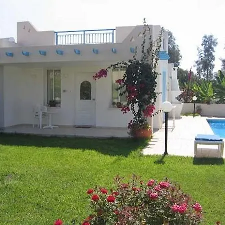 Philippos - 3 * Пафос